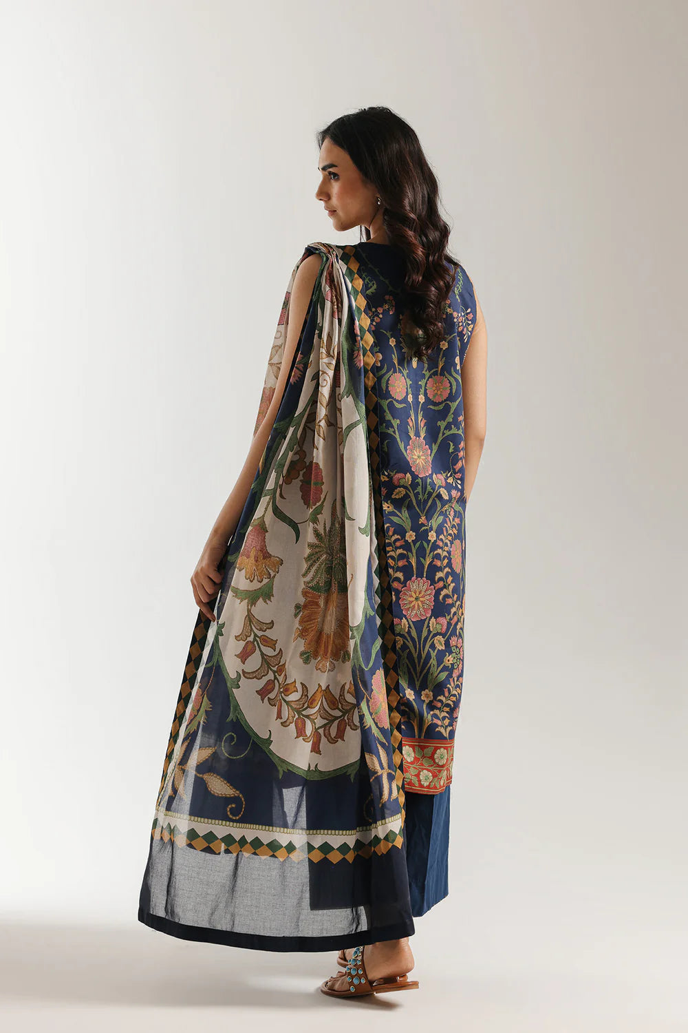 Ethnic Lawn