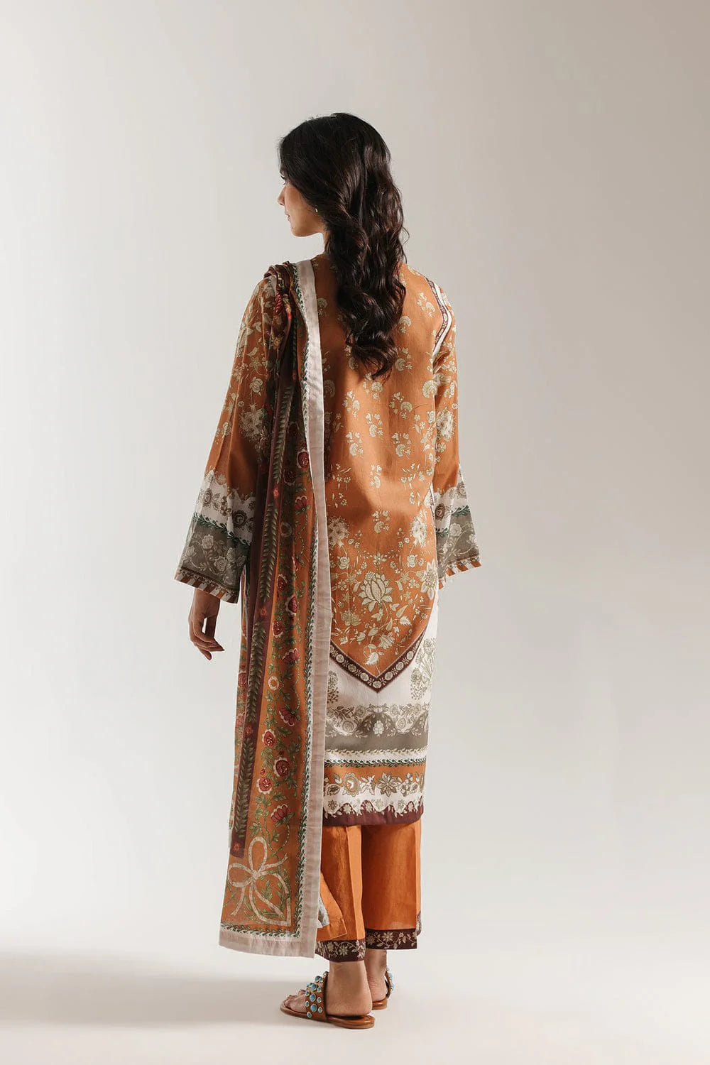 ETHNIC  Lawn