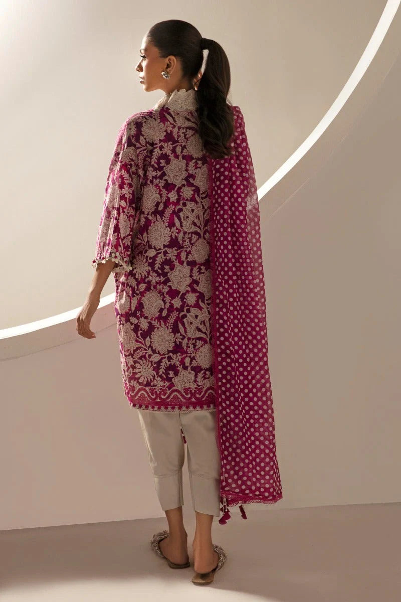 SANA SAFINAZ