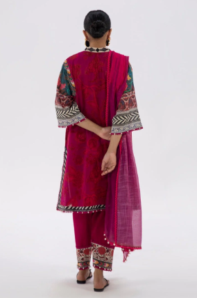 SANA SAFINAZ
